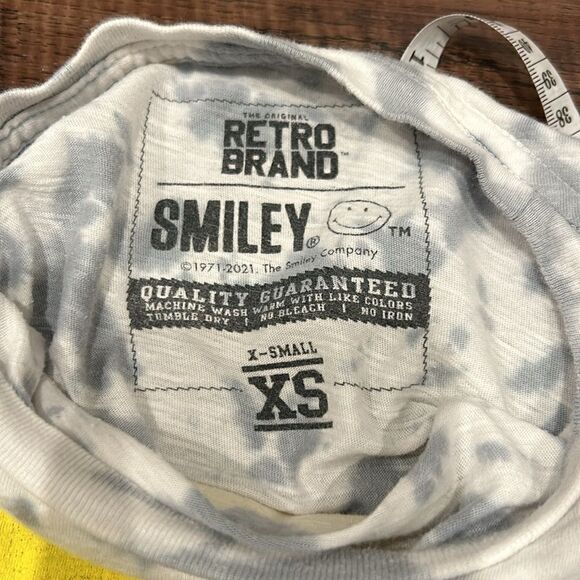 Original Retro Brand “Smiley” Cropped T-Shirt, Size XS - Picture 7 of 7